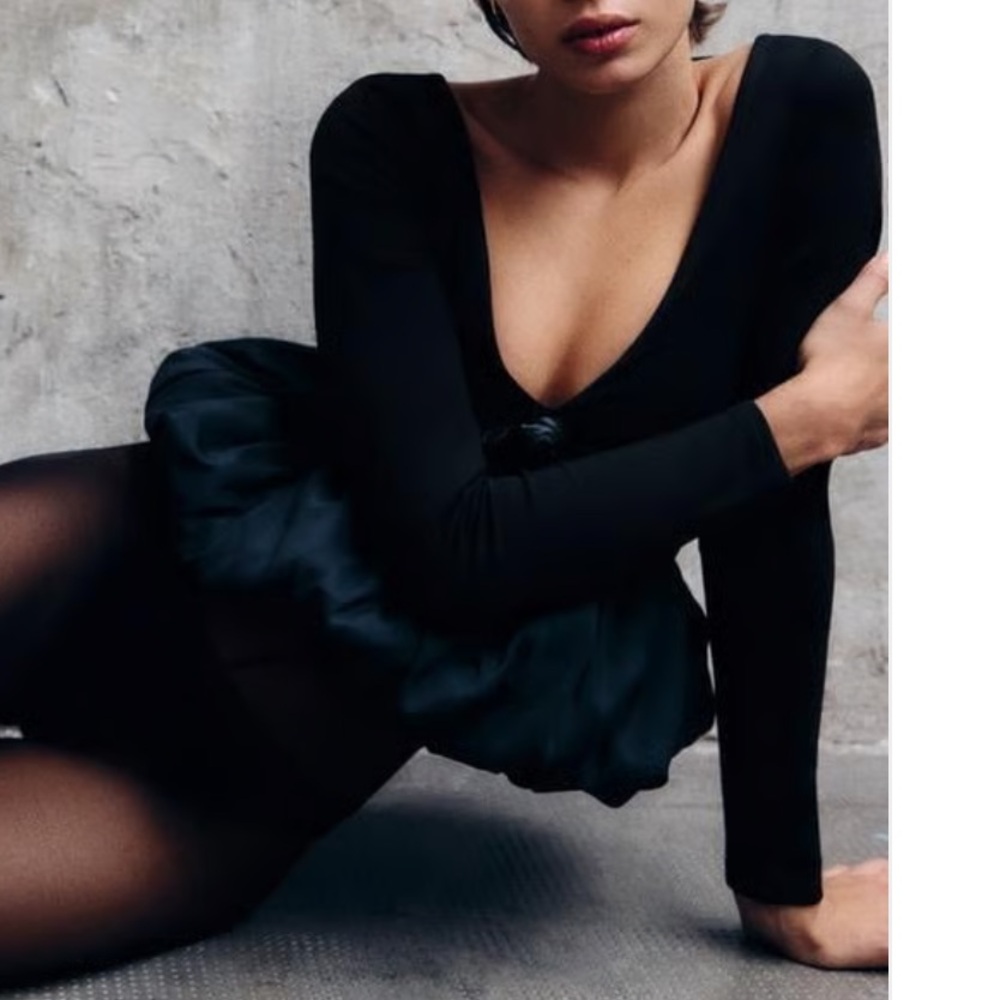 Zara Black Long-Sleeve Deep V Bodysuit